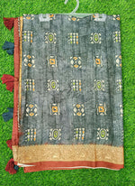 Load image into Gallery viewer, Beautiful Digital Print Viscose Crepe Saree