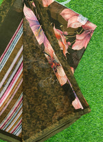 Load image into Gallery viewer, Siri Collections Beautiful Digital Print Georgette Saree