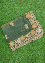 Load image into Gallery viewer, Lovely Designer Crush Saree in Scallop Border