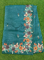 Load image into Gallery viewer, Beautiful Designer Crush Saree in Scallop Border