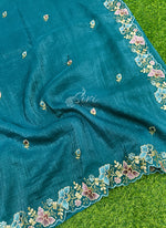 Load image into Gallery viewer, Beautiful Designer Crush Saree in Scallop Border