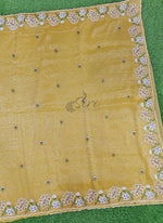 Load image into Gallery viewer, Beautiful Designer Crush Saree in Scallop Border