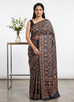 Load image into Gallery viewer, Siri Collections Premium Digital Print Satin Crepe Silk Saree