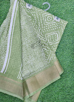 Load image into Gallery viewer, Elegant Fancy Semi Silk Saree