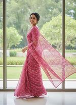 Load image into Gallery viewer, Latest Garden Vareli Printed Nara Chiffon Saree