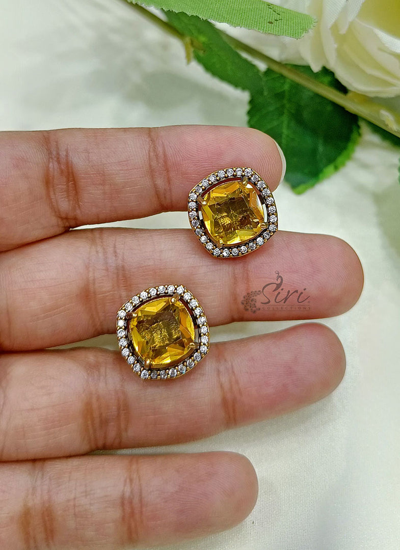Elegant Studs Earrings