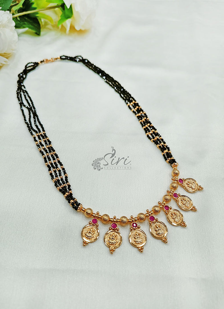 Beautiful Black Spinels Necklace in Lakshmi Kasu
