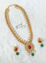 Load image into Gallery viewer, Polki Necklace Set In Gold Balls And Pearls
