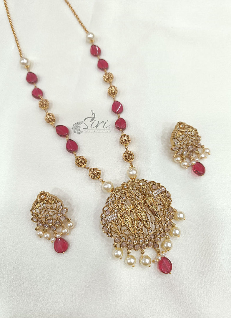 Beautiful Beads Necklace in Ram Parivar Pendant Set