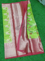 Load image into Gallery viewer, Beautiful Pure Matka Dupion Silk Saree in Rich Border Pallu
