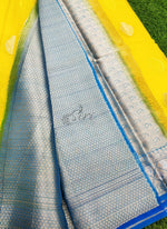 Load image into Gallery viewer, Beautiful Banarasi Organza Saree In Rich Contrast Borders