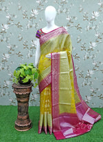 Load image into Gallery viewer, Pretty Organza Saree In Rich Contrast Gold And Silver Borders
