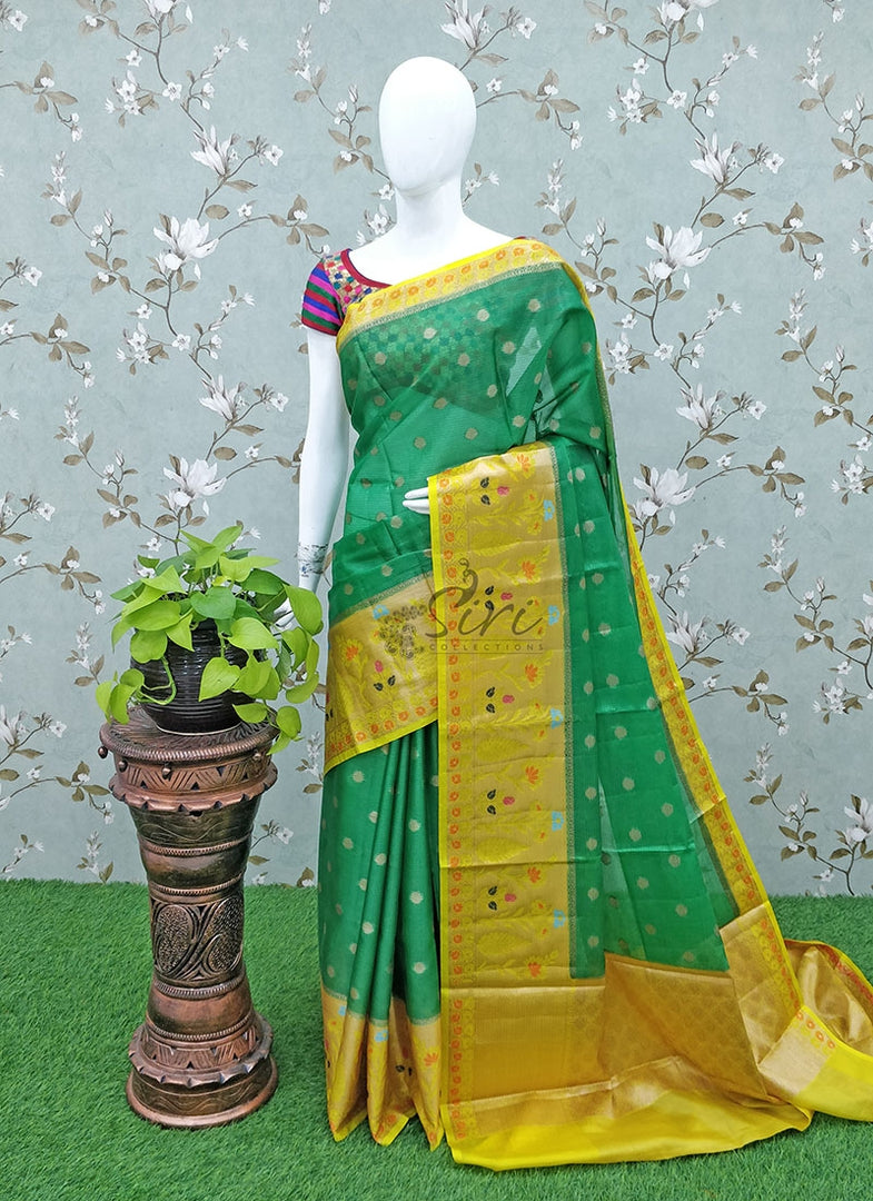 Beautiful Designer Fancy Saree in Contrast Border and Rich Pallu