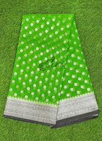 Load image into Gallery viewer, Beautiful Banarasi Semi Georgette Saree in Contrast Border