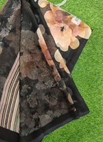Load image into Gallery viewer, Siri Collections Beautiful Digital Print Georgette Saree