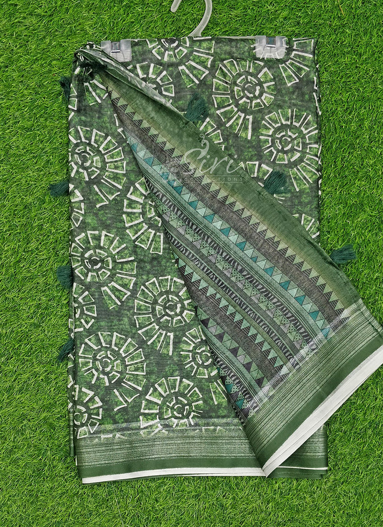 Beautiful Digital Print Linen Saree with Border