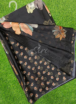 Load image into Gallery viewer, Beautiful Designer Digital Print Georgette Saree
