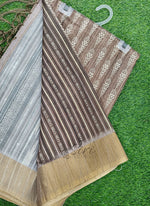 Load image into Gallery viewer, Beautiful Digital Print Matka Silk Saree
