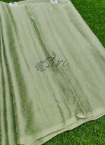 Load image into Gallery viewer, Lovely Wrinkle Crepe Saree in Self Design
