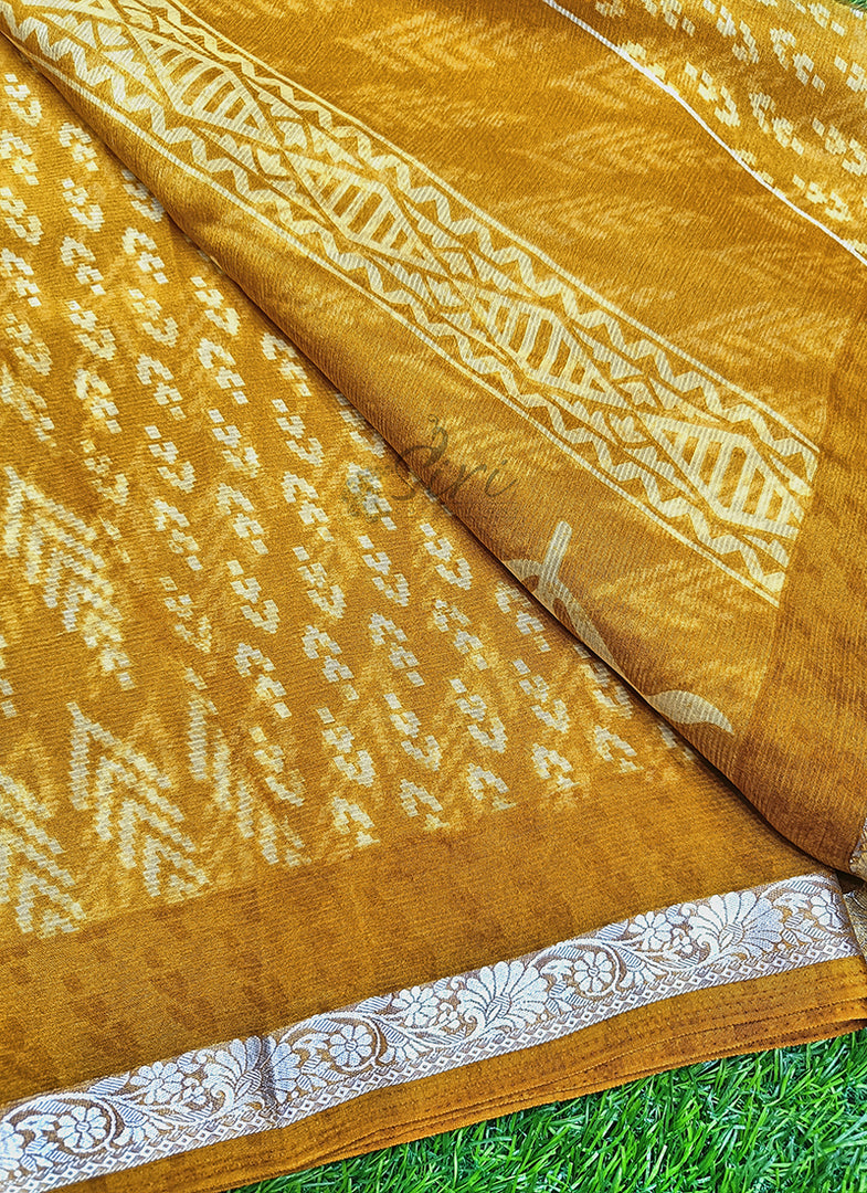 Latest Beautiful Printed Chiffon Saree with Border