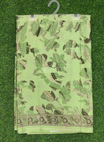 Load image into Gallery viewer, Beautiful Floral Printed Crepe Silk Saree With Blouse