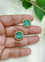 Load image into Gallery viewer, Elegant Studs Earrings
