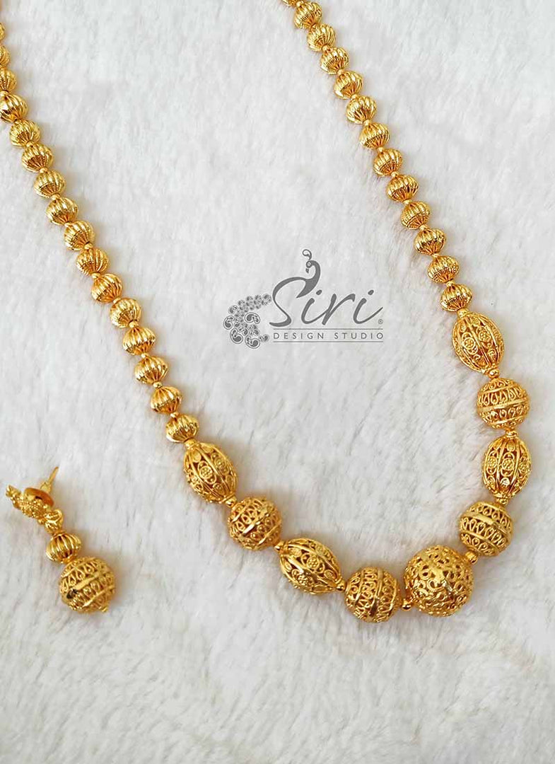 Designer Gold Plated Maala with Earrings