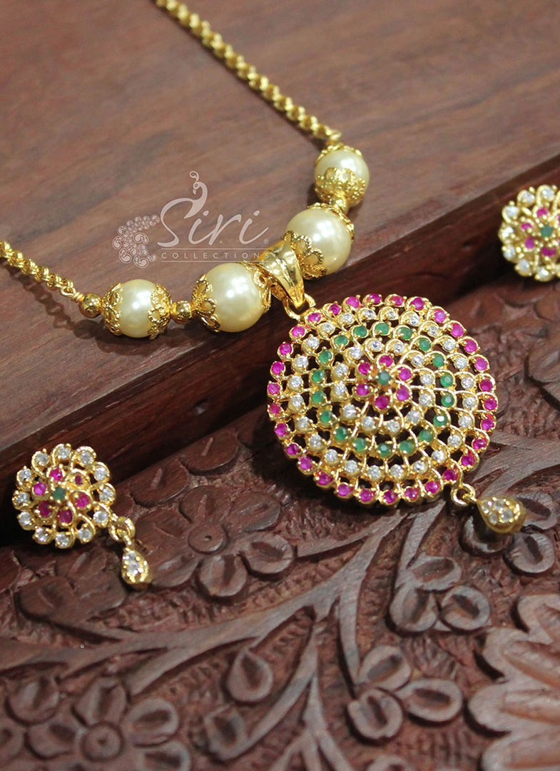 Lovely Multi Colour Stone Pendant Necklace Set